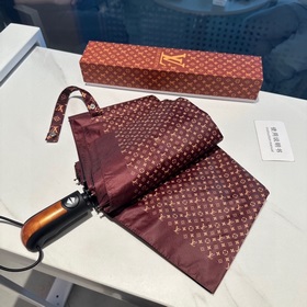 LOUIS VUITTON (Луи Виттон) LV Новая модель трехсекционного автома