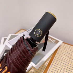 Louis Vuitton Новинка летнего сезона в фирменном магазине. Полнос