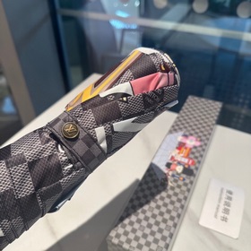 LOUIS VUITTON (Луи Виттон) LV Новая модель трехсекционного автома