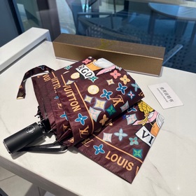 LOUIS VUITTON (Луи Виттен) Новая модель трехсекционного автоматич