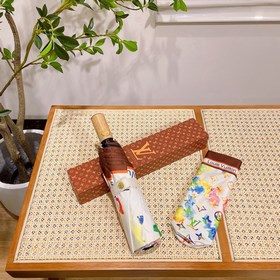 Louis Vuitton Дизайнер создал это произведение благодаря своему в