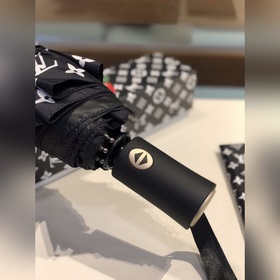 Подарочная коробка Louis Vuitton Надёжный и надежный, этот зонт L