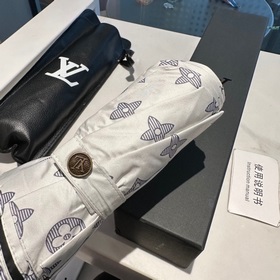 LOUIS VUITTON (Луи Виттон) LV Новая модель трехсекционного автома