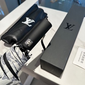 LOUIS VUITTON (Луи Виттон) LV Новая модель трехсекционного автома