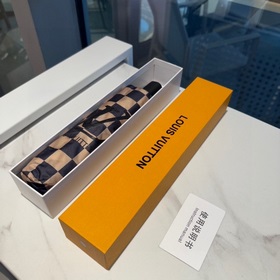 LOUIS VUITTON (Луи Виттон) LV Новый трехсекционный автоматический