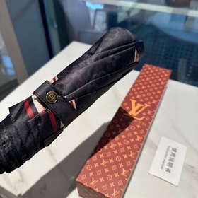 LOUIS VUITTON (Луи Виттон) LV Новая модель трехсекционного автома