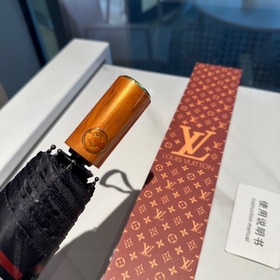 LOUIS VUITTON (Луи Виттон) LV Новая модель трехсекционного автома