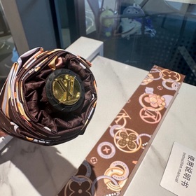 LOUIS VUITTON (Луи Виттен) LV Новая модель трехсекционного автома