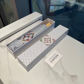 LOUIS VUITTON (Луи Виттон) LV Новая модель трехсекционного автома