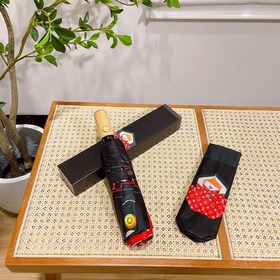 Louis Vuitton Новинка летнего сезона в фирменном магазине. Полнос