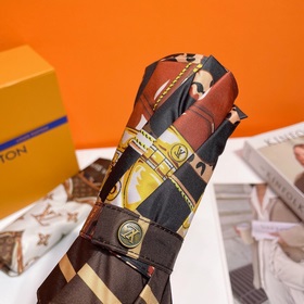 Louis Vuitton Цепочка LV. Дизайнер создал это произведение благод