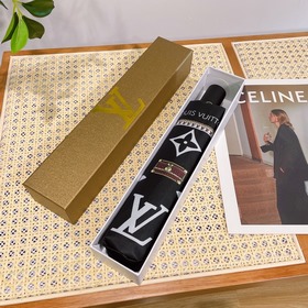 Louis Vuitton Новинка летнего сезона в фирменном магазине. Полнос
