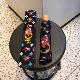 LOUIS VUITTON (Луи Виттен) LV Новая модель трехсекционного автома