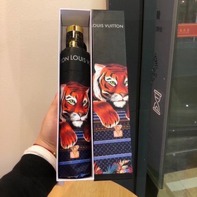 LOUIS VUITTON (Луи Виттен) LV Новая модель трехсекционного автома