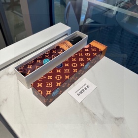 LOUIS VUITTON (Луи Виттен) LV Новая модель трехсекционного автома