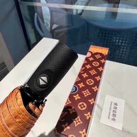 LOUIS VUITTON (Луи Виттен) LV Новая модель трехсекционного автома