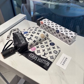LOUIS VUITTON (Луи Виттен) LV Новая модель трехсекционного автома