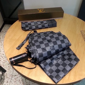 LOUIS VUITTON (Луи Виттон) LV Новая модель трехсекционного автома