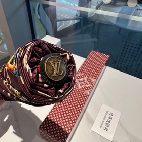 LOUIS VUITTON (Луи Виттон) LV Новая модель трехсекционного автома