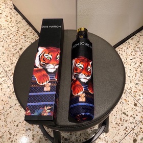 LOUIS VUITTON (Луи Виттен) LV Новая модель трехсекционного автома