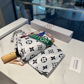 LOUIS VUITTON (Луи Виттон) LV Новая модель трехсекционного автома