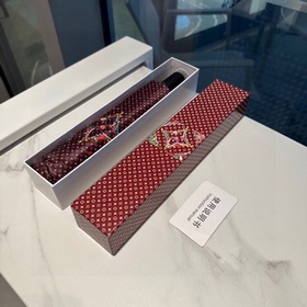 LOUIS VUITTON (Луи Виттон) LV Новая модель трехсекционного автома