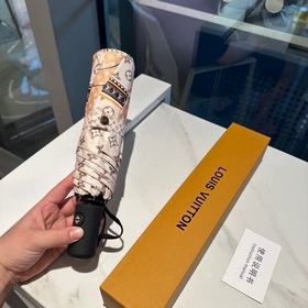 LOUIS VUITTON (Луи Виттон) LV Новая модель трехсекционного автома