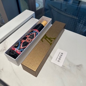 LOUIS VUITTON (Луи Виттон) LV Новая модель трехсекционного автома