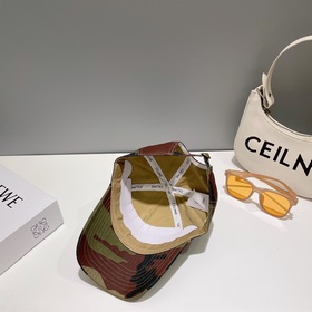 CELIN* · Селин ss Новая модель бейсболки с вышитым камуфляжным уз
