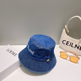 CELINE Селин, новая модель в продаже. Простая рыбацкая кепка с вы