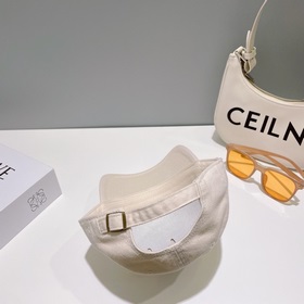 В комплекте с пылезащитным чехлом 【CELINE Селин】 Новая модель бей