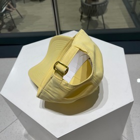 CELINE Новая модель лаконичной бейсболки весна-лето 2023 года, то