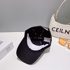 CELIN*·Селин ss Новая бейсболка с вышитым Триумфальным аркой. Фор