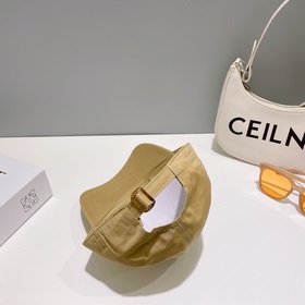 CELIN*·Селин ss Новая бейсболка с вышитым Триумфальным аркой. Фор