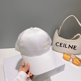 CELIN*·Селин ss Новая бейсболка с вышитым Триумфальным аркой. Фор