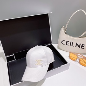CELIN*·Селин ss Новая бейсболка с вышитым Триумфальным аркой. Фор