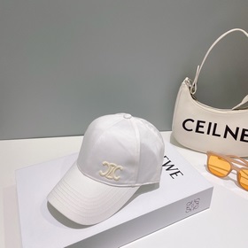 CELIN*·Селин ss Новая бейсболка с вышитым Триумфальным аркой. Фор