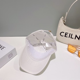 CELIN*·Селин ss Новая бейсболка с вышитым Триумфальным аркой. Фор