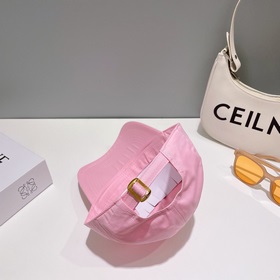 CELIN*·Селин ss Новая бейсболка с вышитым Триумфальным аркой. Фор