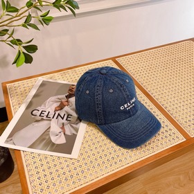 В комплекте с пылезащитным чехлом [CELINE] Джинсовая бейсболка ве