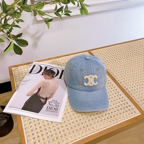 В комплекте с пылезащитным чехлом [CELINE] Джинсовая бейсболка ве