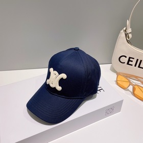 В комплекте с пылезащитным чехлом 【CELINE Новая модель бейсболки 