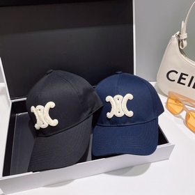 В комплекте с пылезащитным чехлом 【CELINE Новая модель бейсболки 