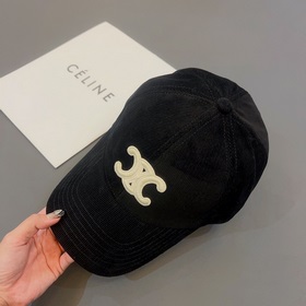 CELINE Новейшая модель на официальном сайте. Женская бейсболка из