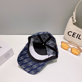 В комплекте с пылезащитным чехлом 【CELINE】 Джинсовая бейсболка ве