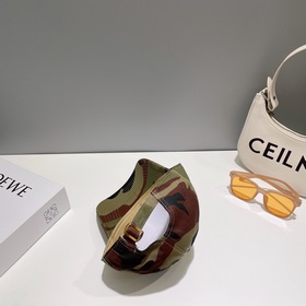 CELIN* · Селин ss Новая модель бейсболки с вышитым камуфляжным уз