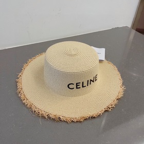 Новая модель шляпы Celine, закрывающая небольшой цилиндр, бежево-