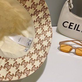 Новая модель рыбацкой кепки от CELINE Высококачественный материал