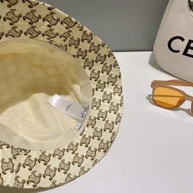 Новая модель рыбацкой кепки от CELINE Высококачественный материал