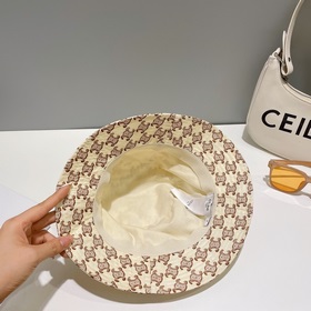 Новая модель рыбацкой кепки от CELINE Высококачественный материал